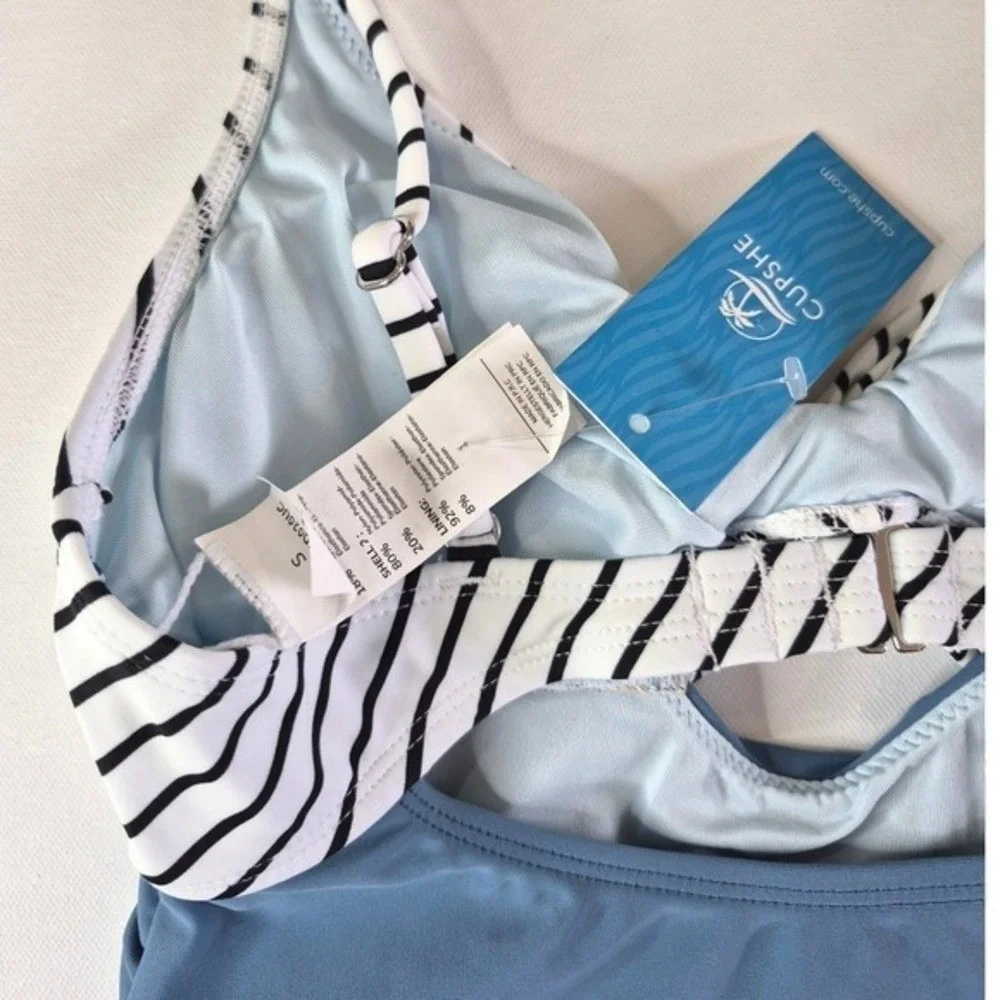 Cupshe Striped Twist Front Ruched One Piece Swimsuit Blue‎ White Small NWT